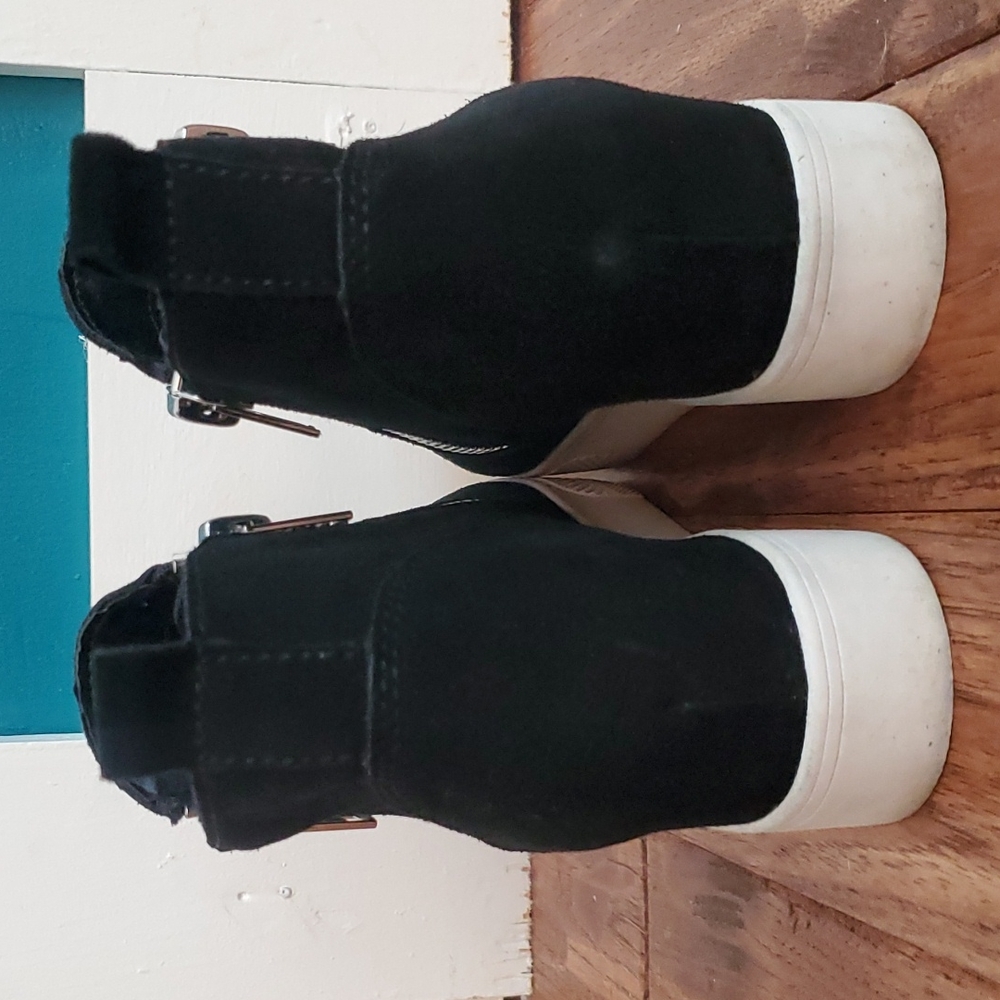 Steve Madden suede wedge sneaker - Picture 2 of 4